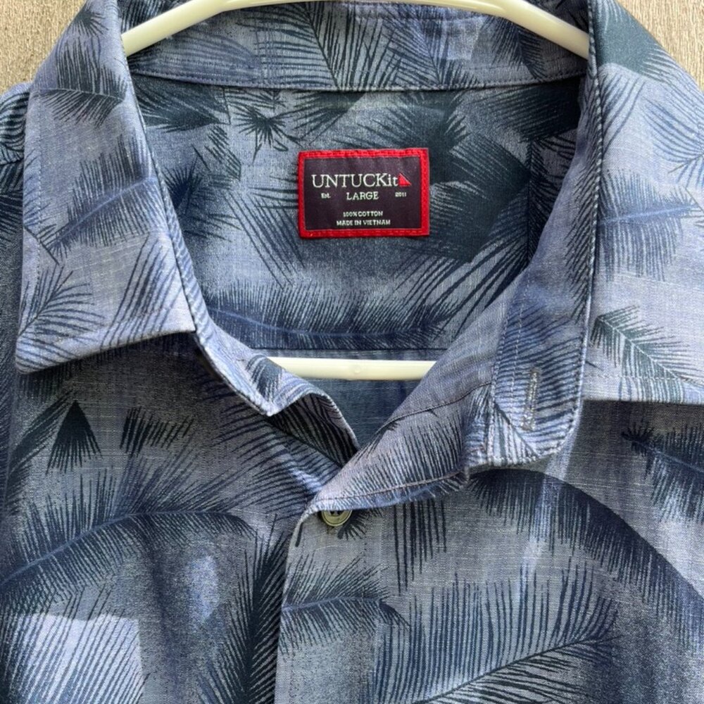 UNTUCKit Mens Size L Ferrara Cotton Casual Pocket Button Up Resort Shirt NWOT